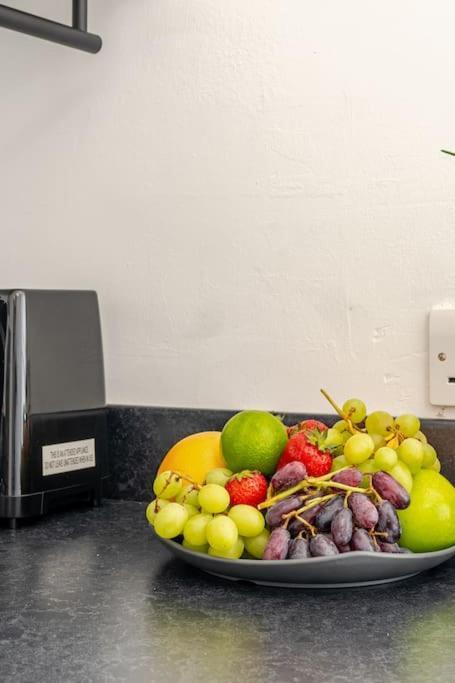 West Oasis - 6 Sleeps - Notting Hill Apartament Londra
