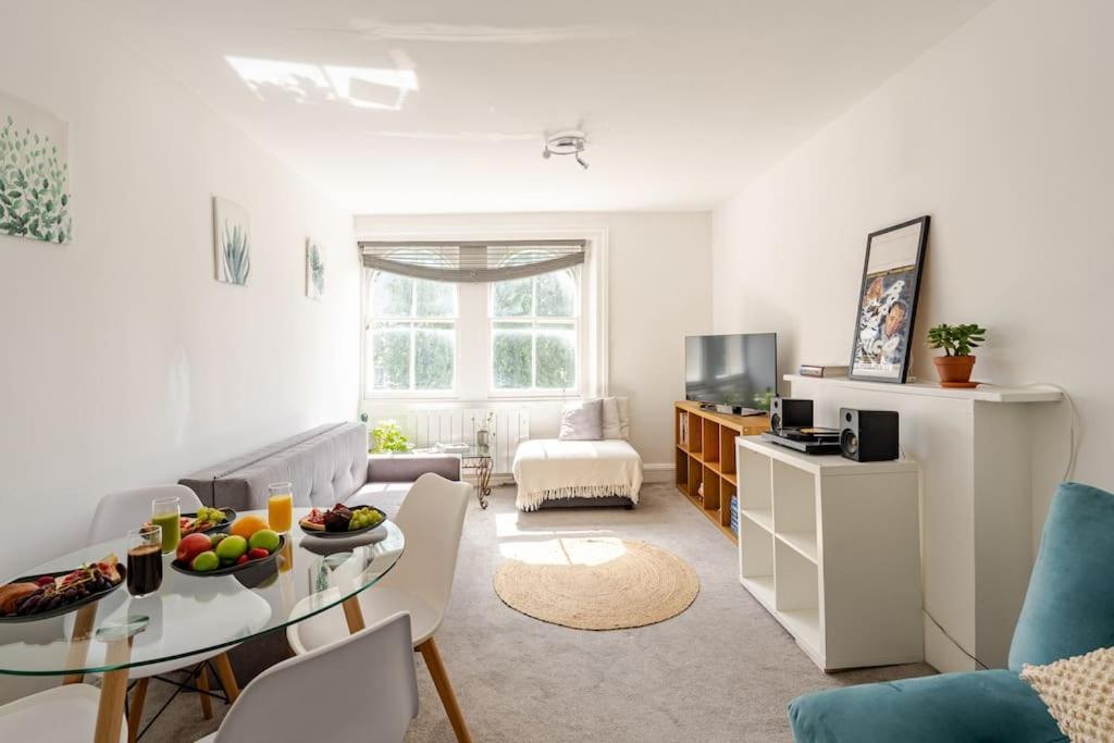 West Oasis - 6 Sleeps - Notting Hill Apartament *